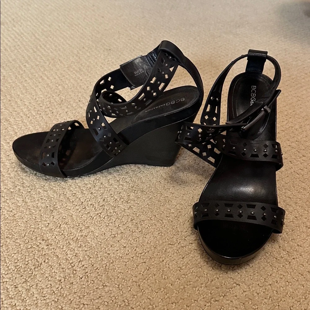 BCBGeneration Bowler Lazer Cut Black Strappy Wedges Size 9